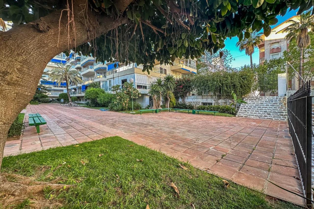 Apartamentos Dr28 A 250 M De La Playa Фуэнхирола Экстерьер фото