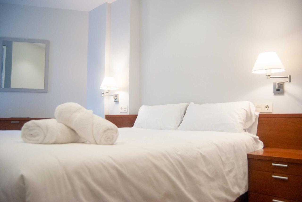 Apartamentos Dr28 A 250 M De La Playa Фуэнхирола Экстерьер фото